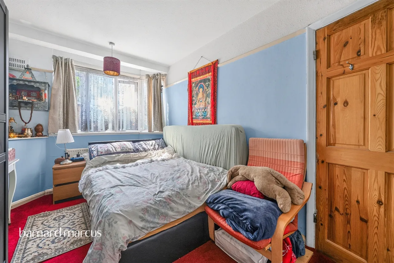 Elmcroft Close, Feltham, TW14, photo 6