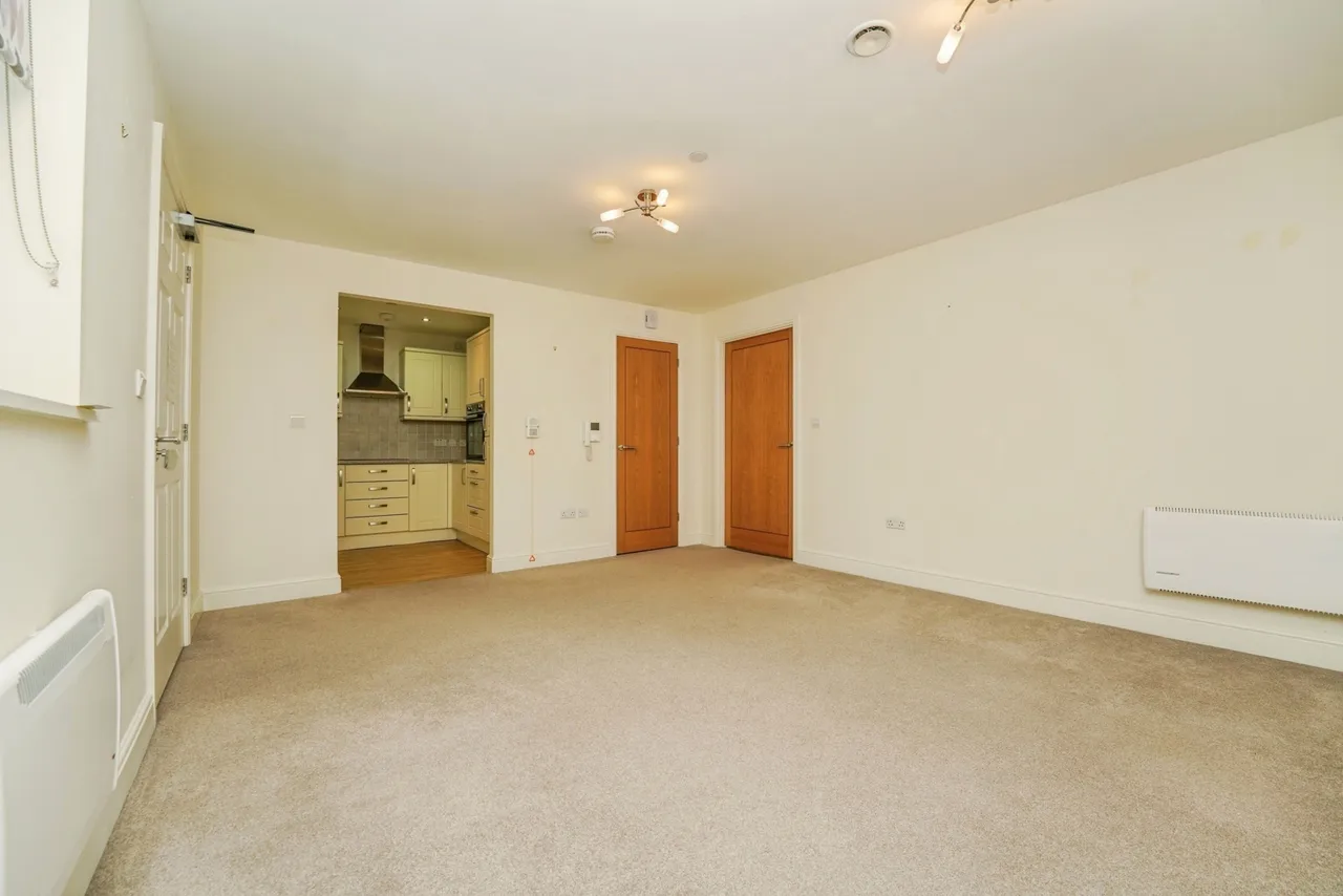 Gloucester Road, Cheltenham, GL51, photo 4