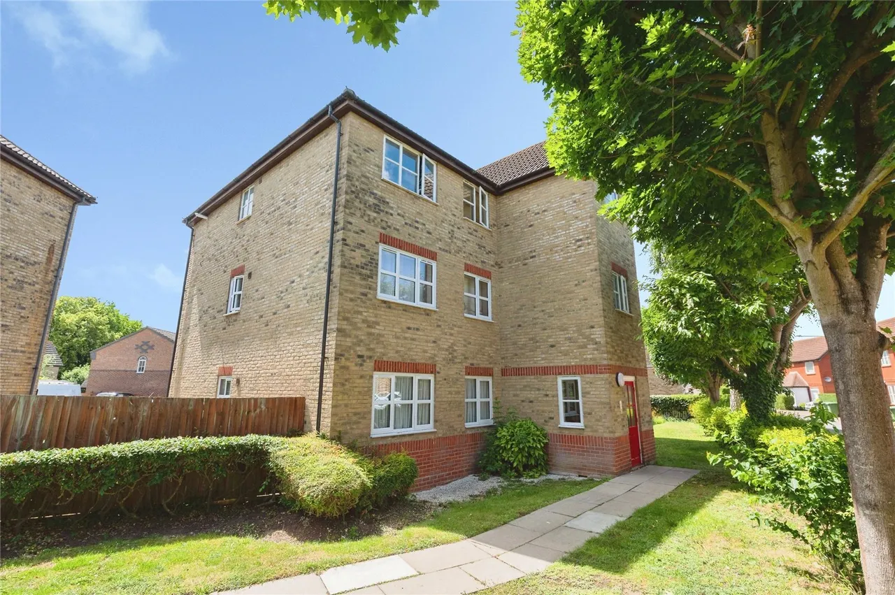 Laburnum Grove, South Ockendon, Essex, RM15, photo 11
