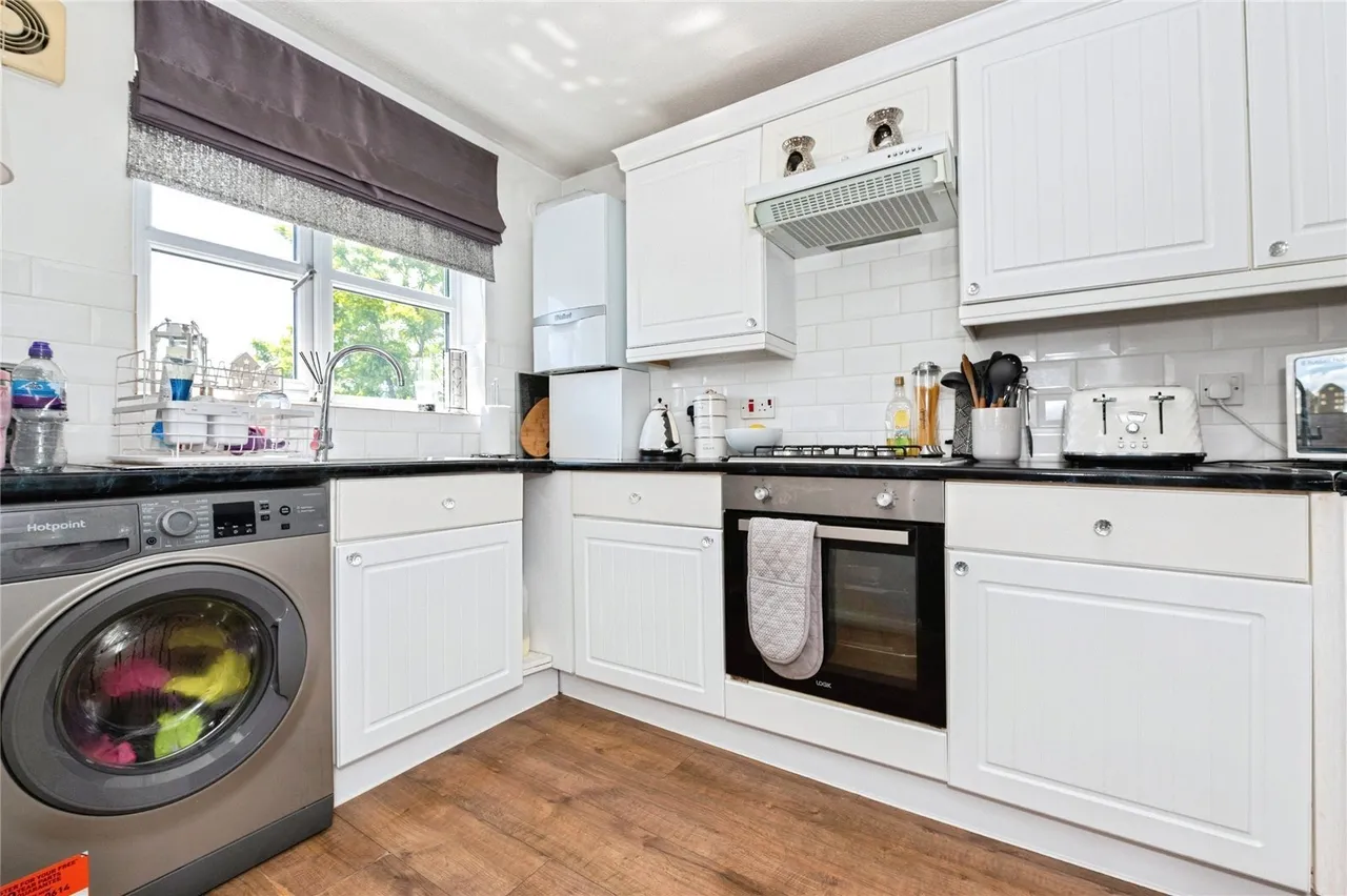 Laburnum Grove, South Ockendon, Essex, RM15, photo 4