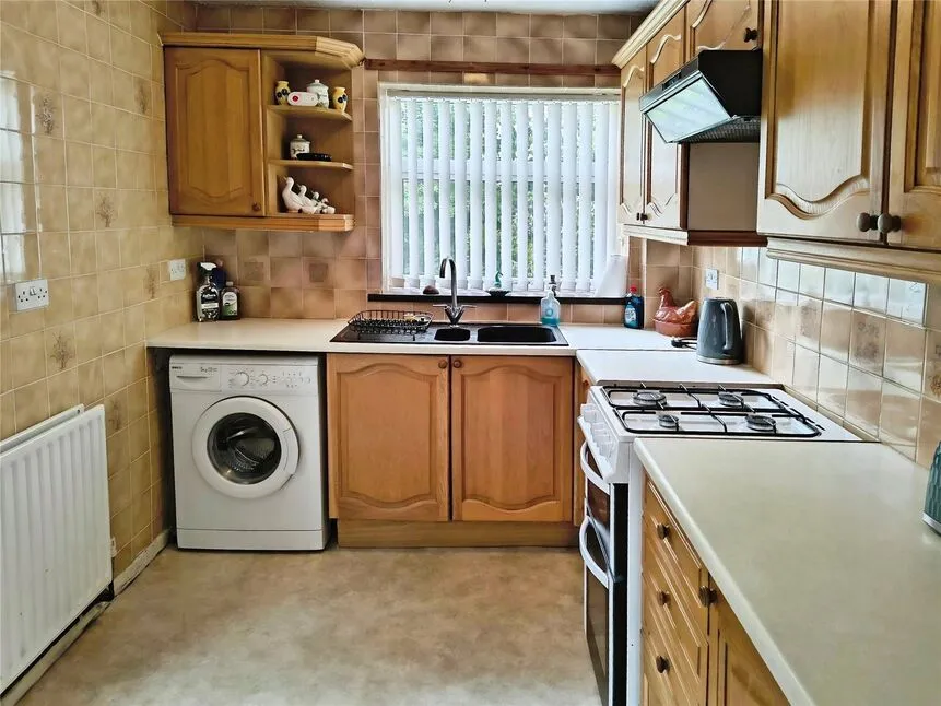 Snape Road, Wolverhampton, West Midlands, WV11, photo 4