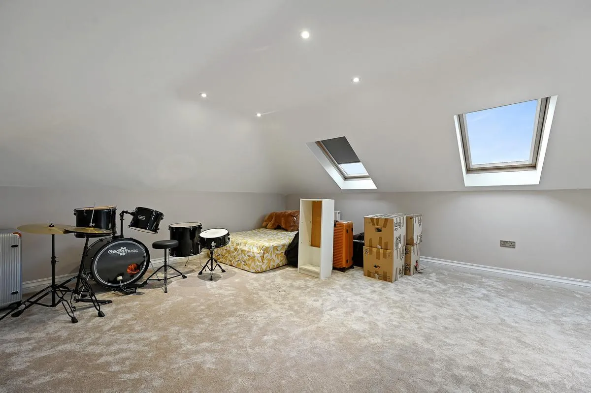 Heathfield Road, Bushey, WD23, photo 24