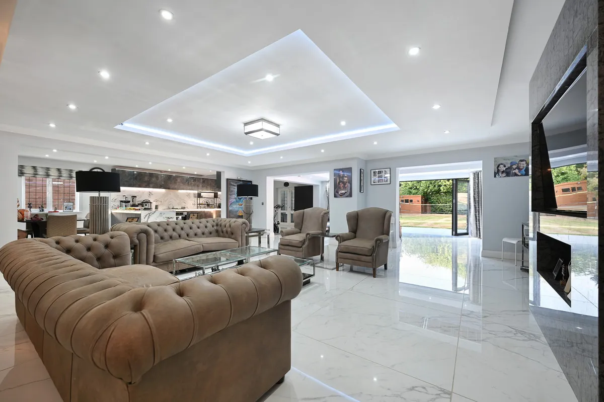 Heathfield Road, Bushey, WD23, photo 2