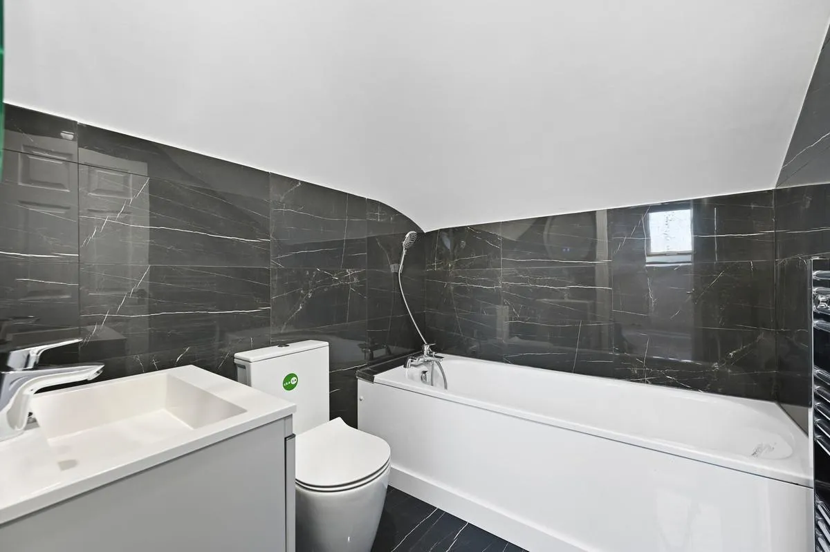 Heathfield Road, Bushey, WD23, photo 21