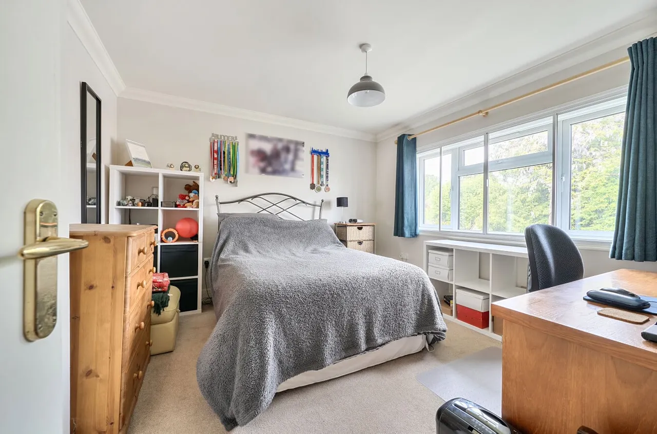 Chapel Close, Watersfield, RH20, photo 17