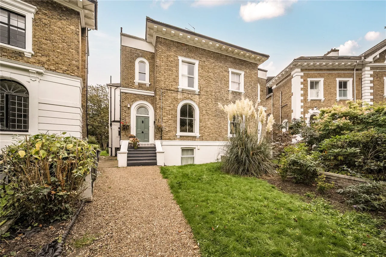 The Waldrons, Croydon, CR0, photo 9