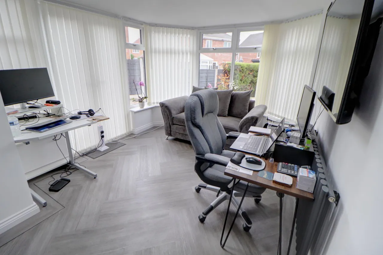 Canisp Close, Chadderton, OL9, photo 17