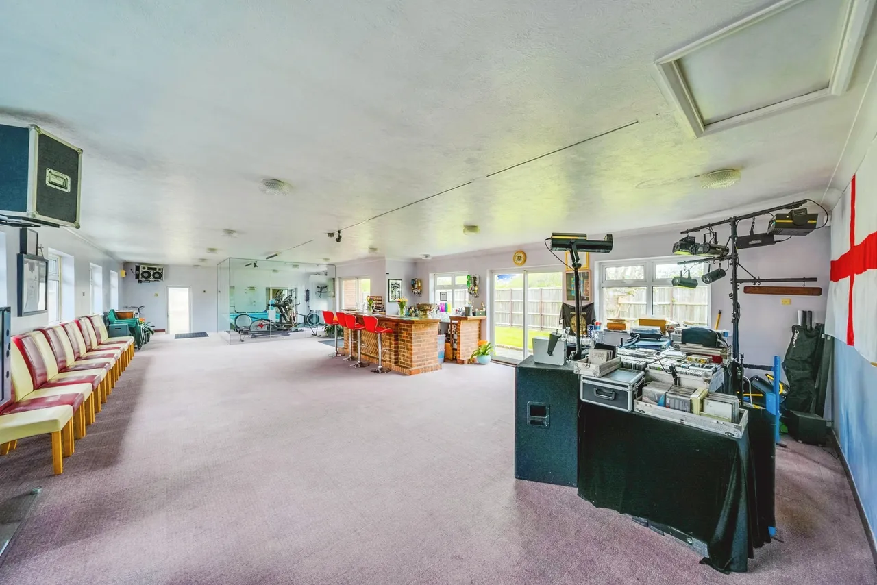 Brentfield Road, Dartford, DA1, photo 2