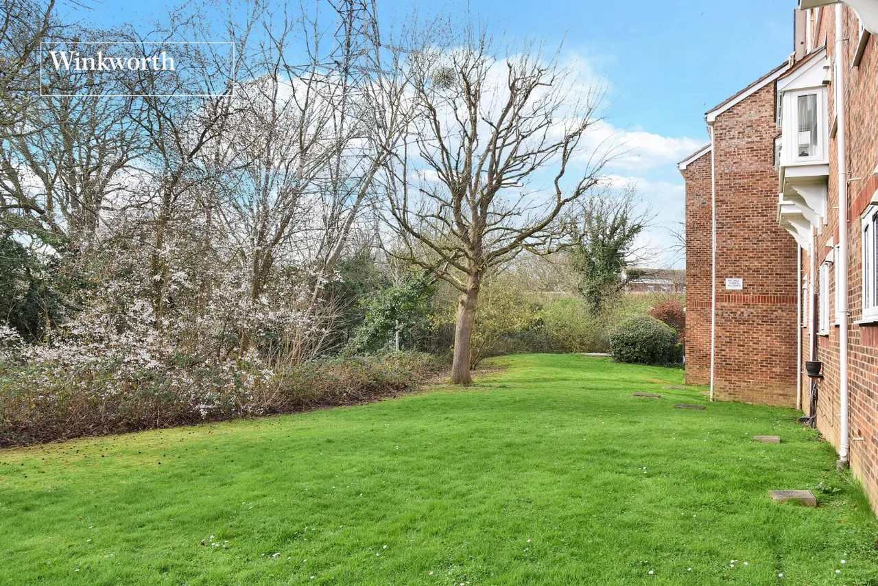 Percy Gardens, Worcester Park, KT4, photo 13