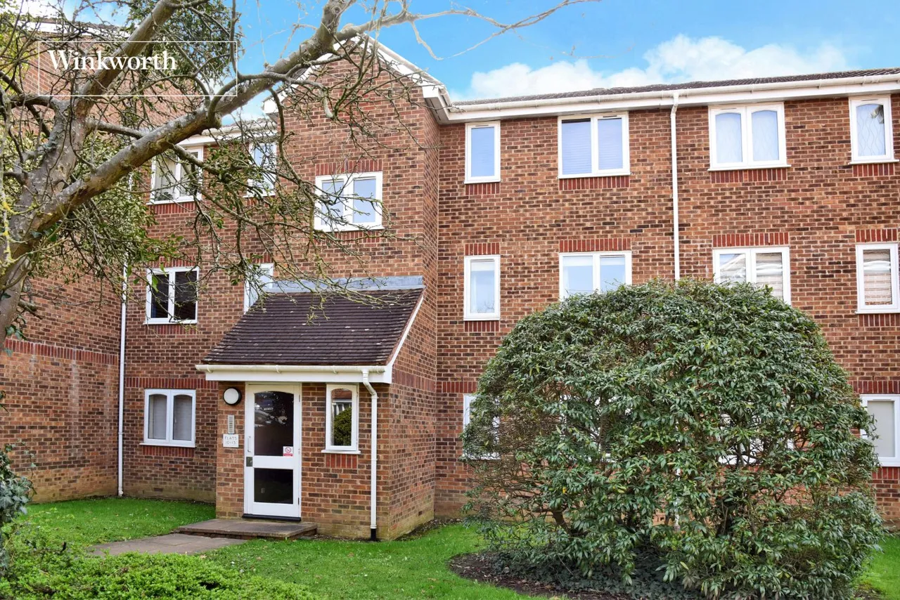 Percy Gardens, Worcester Park, KT4, photo 6