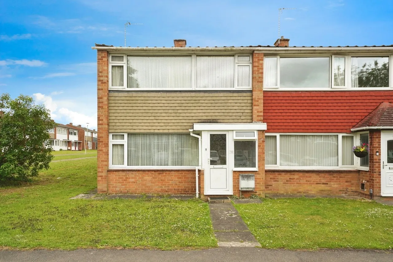 3 bed house for sale — Golden Close, Tuffley, Gloucester, Gloucestershire, GL4