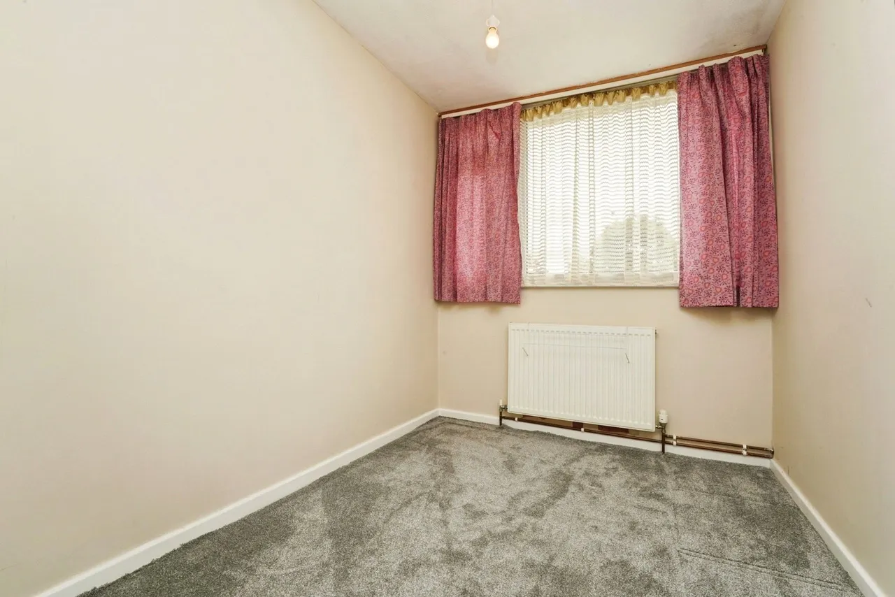 Golden Close, Tuffley, Gloucester, Gloucestershire, GL4, photo 12