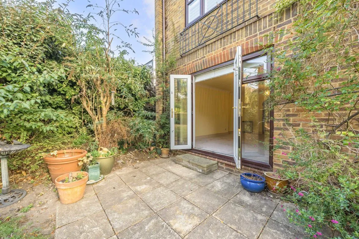Kingston Road, TW11, photo 5