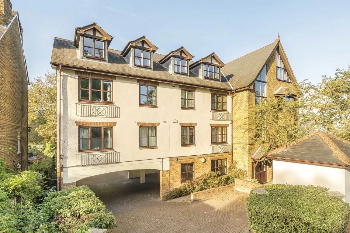 1 bed property for sale, Kingston Road, TW11
