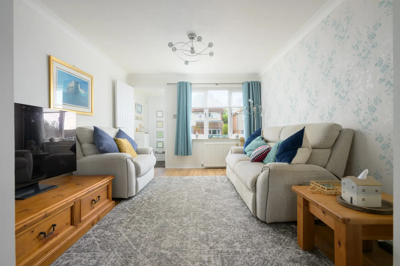 South Larch Road, Dunfermline, KY11 4NT, photo 2
