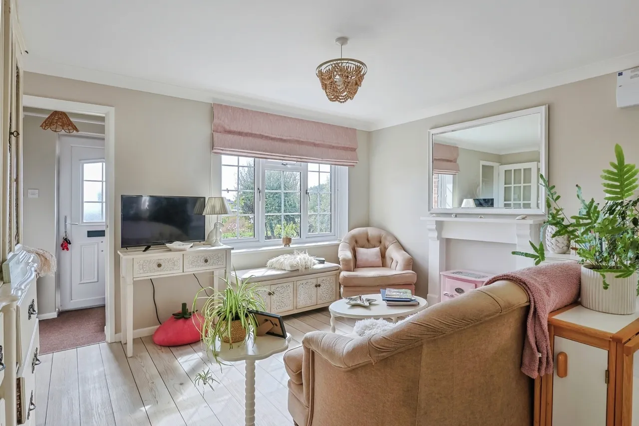 Falconer Drive, Poole, BH15, photo 13