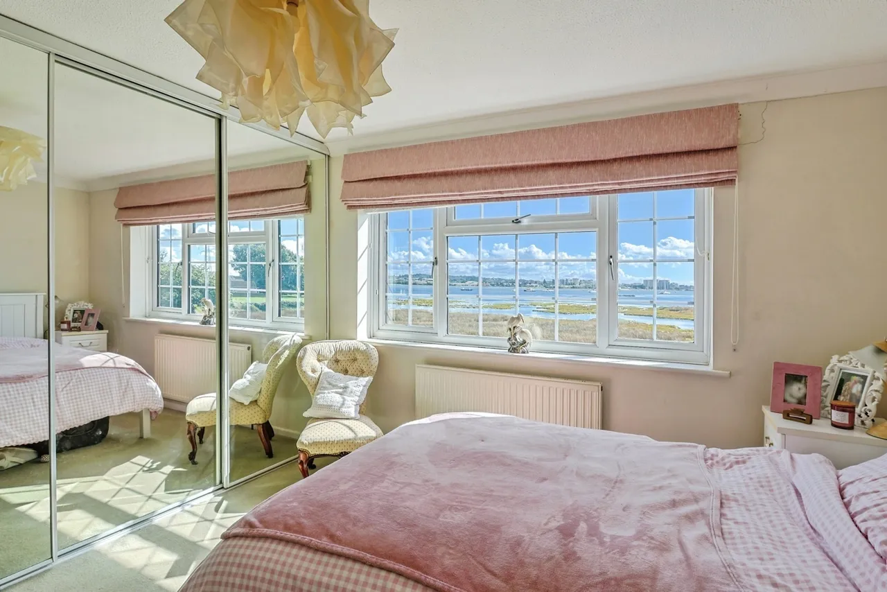 Falconer Drive, Poole, BH15, photo 4