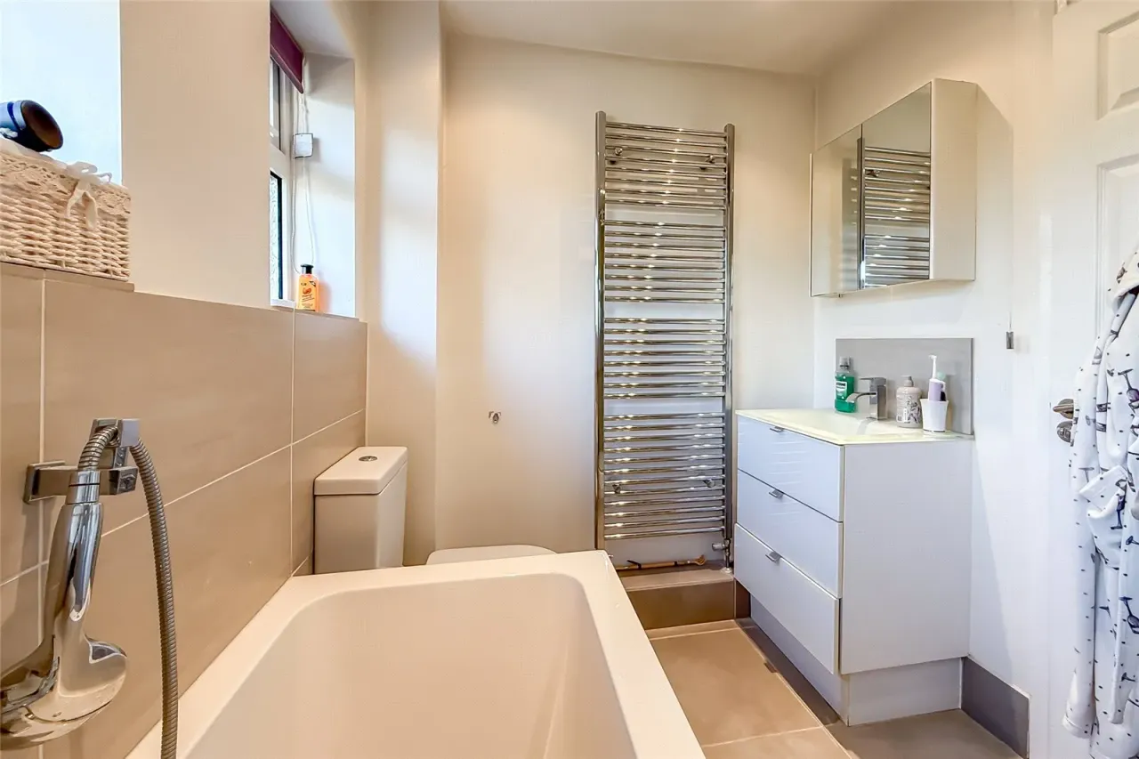 Tiverton Court, Harpenden, AL5, photo 16