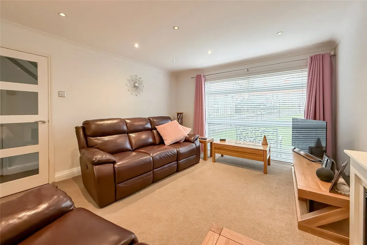Tiverton Court, Harpenden, AL5, photo 14