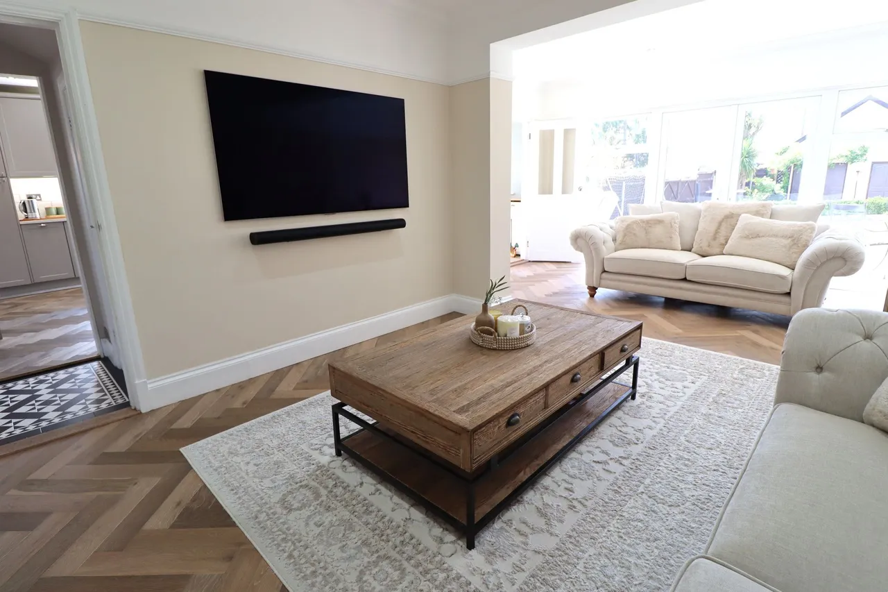 Weir Gardens, Rayleigh, Essex, SS6 7TQ, photo 12