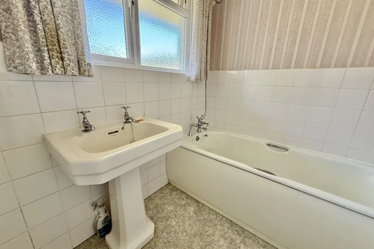 Oaks Drive, Ringwood, BH24, photo 10