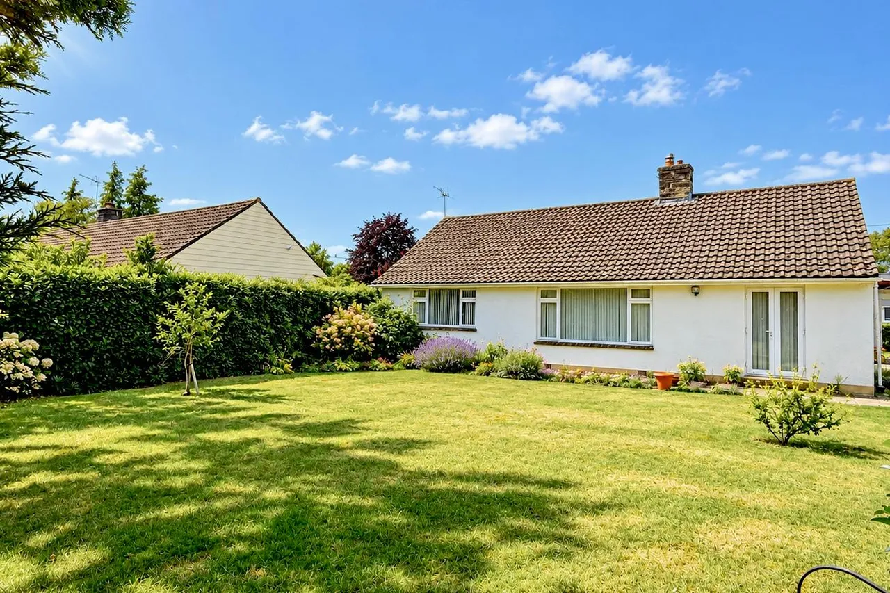 Oaks Drive, Ringwood, BH24, photo 2