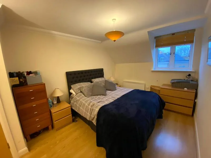 Heathside Crescent, Woking, GU22, photo 6