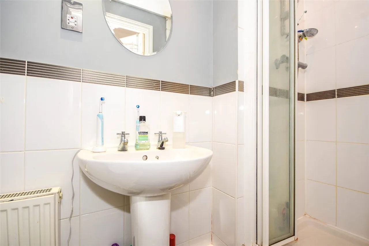 Sachfield Drive, Chafford Hundred, Grays, Essex, RM16, photo 9