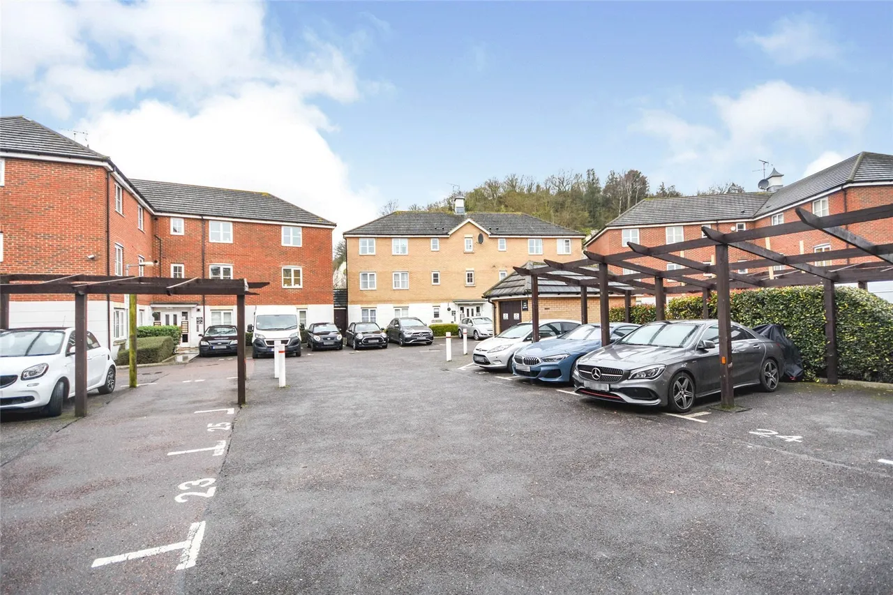 Sachfield Drive, Chafford Hundred, Grays, Essex, RM16, photo 12