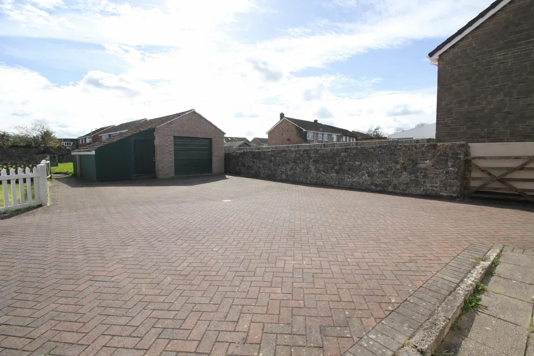 Main Street, Walton, photo 16