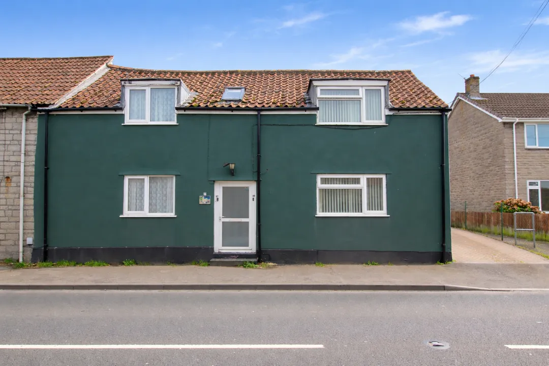 3 bed house for sale, Main Street, Walton