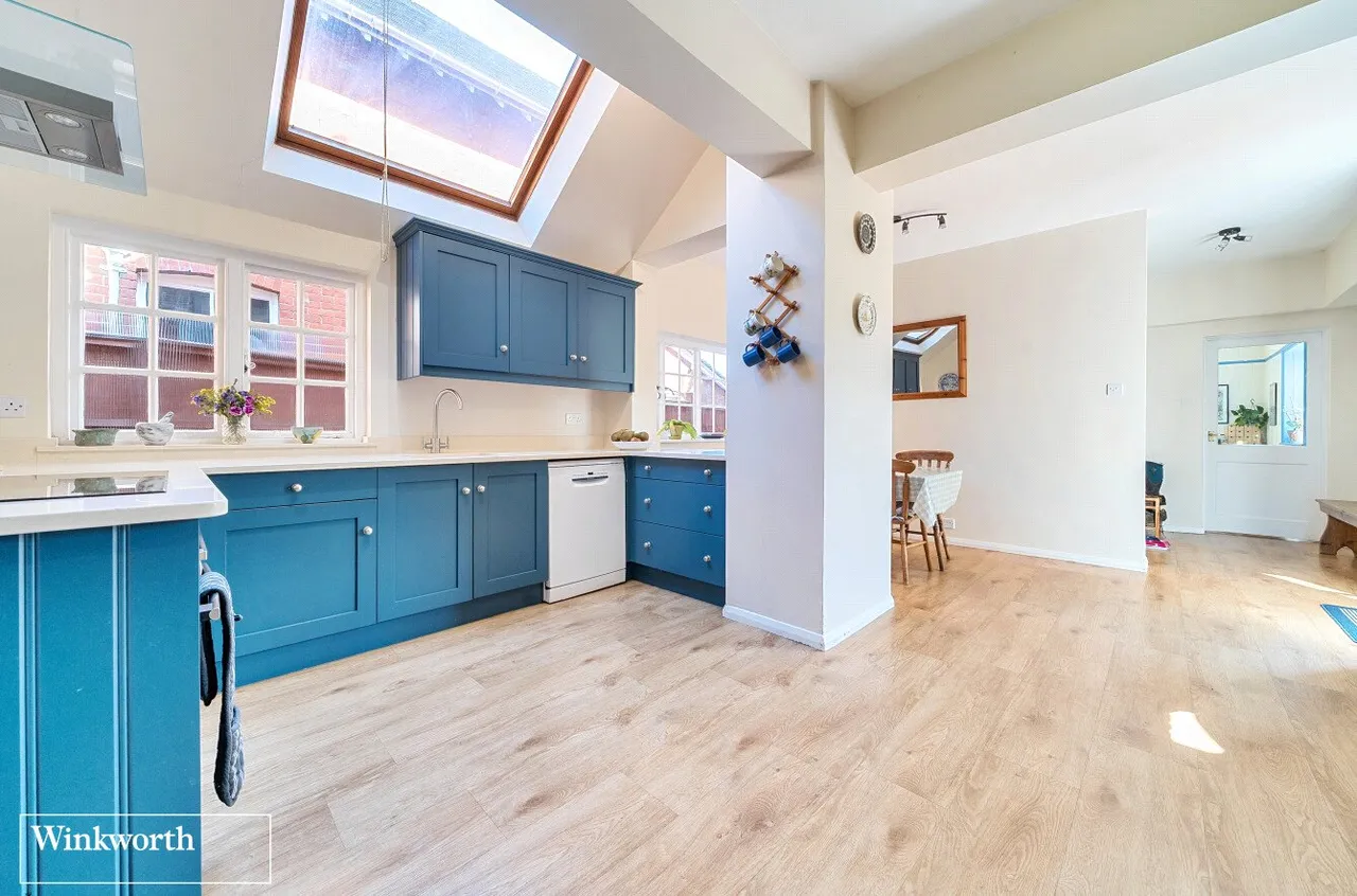 Cliddesden Road, Basingstoke, Hampshire, RG21, photo 7