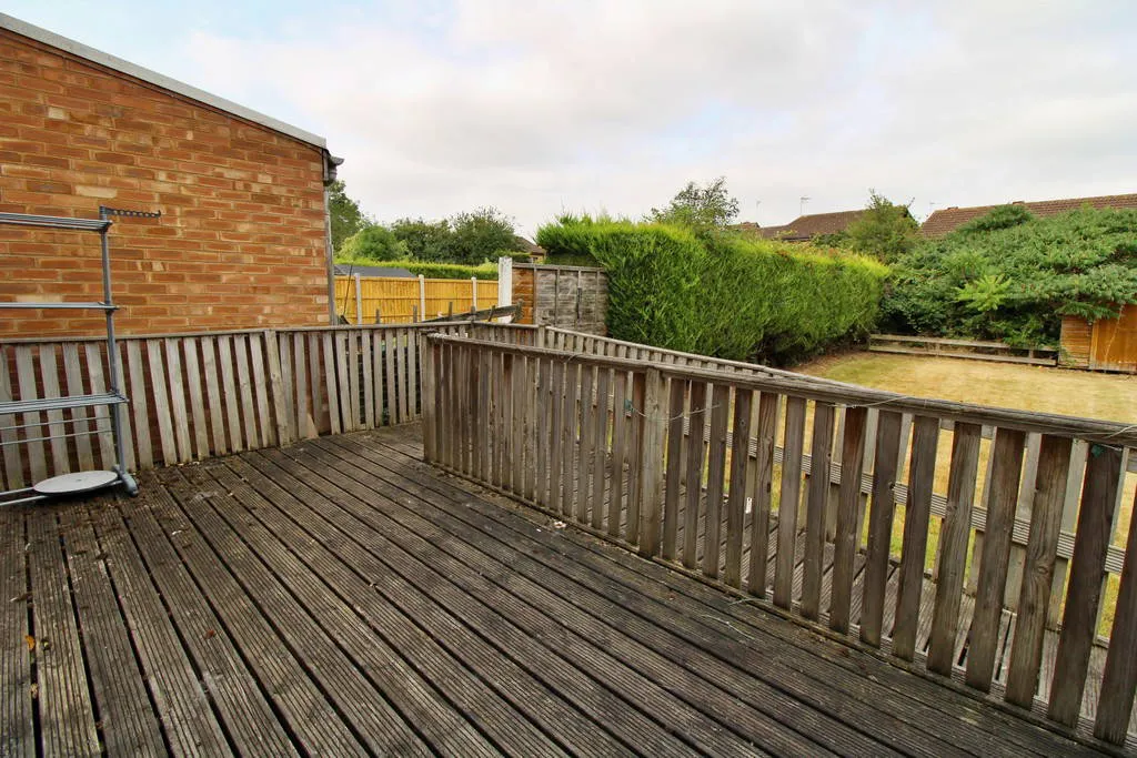 Bucknill Crescent, Hillmorton, Rugby, CV21 4HE, photo 9