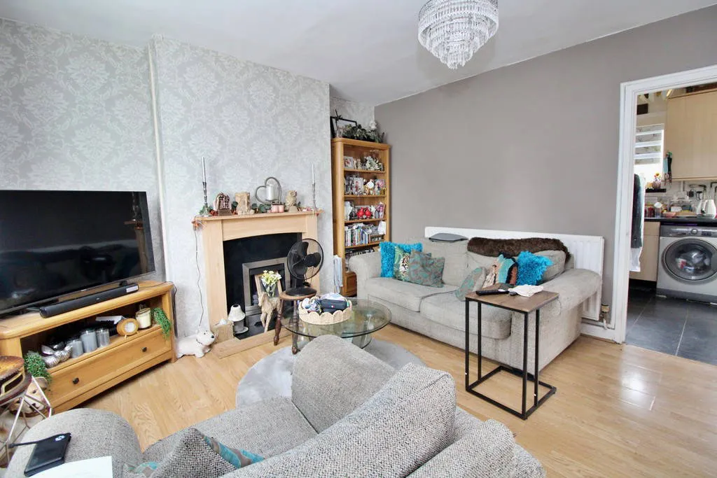 Bucknill Crescent, Hillmorton, Rugby, CV21 4HE, photo 3
