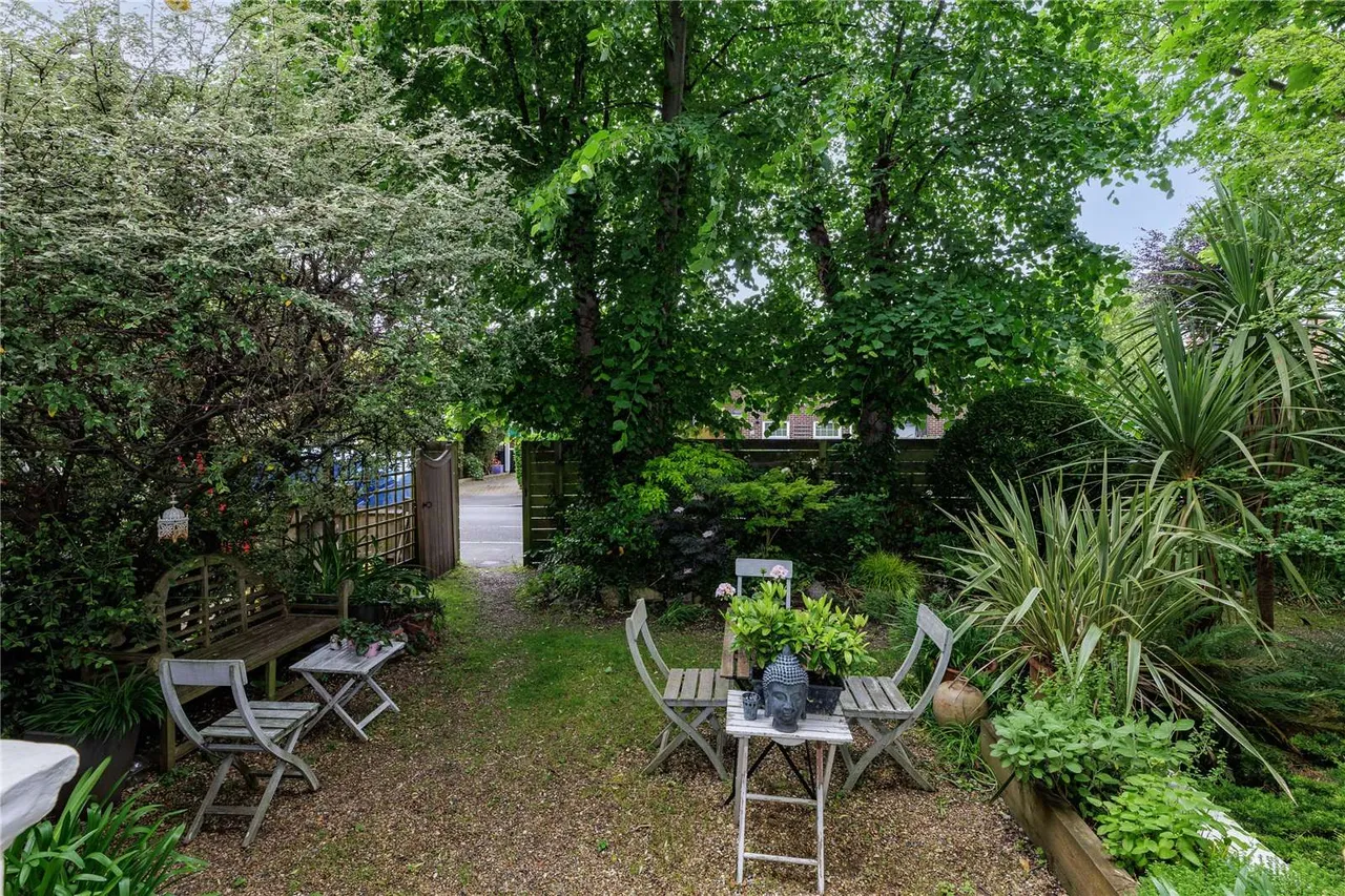 Lansdowne Road, Wimbledon, London, SW20 8AP, photo 6