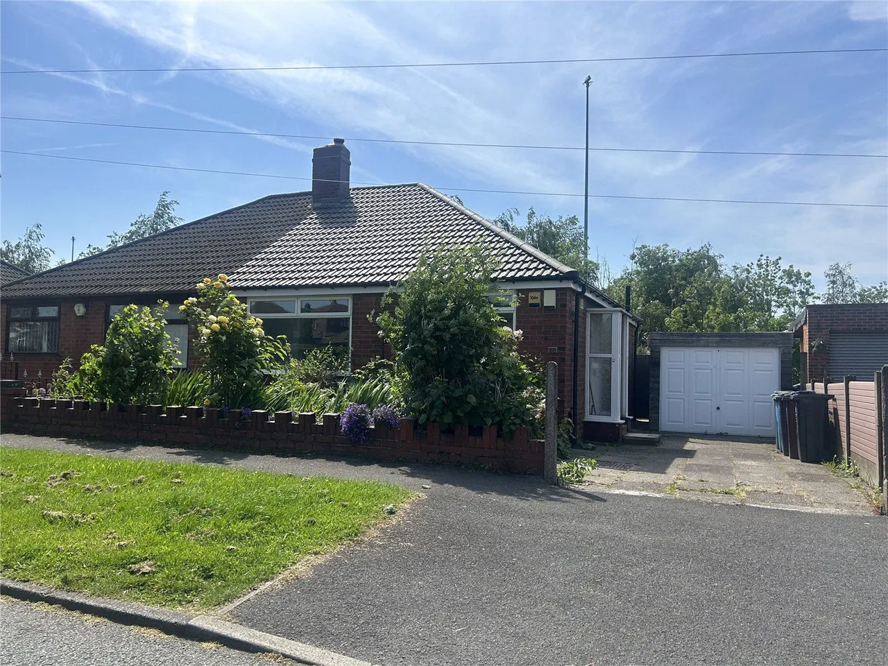 2 bed house for sale, Montgomery Street, Oldham, OL8