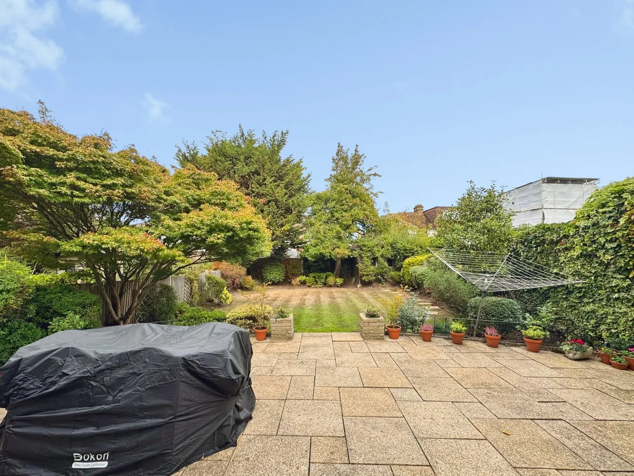 Savoy Close, Edgware, HA8, photo 5