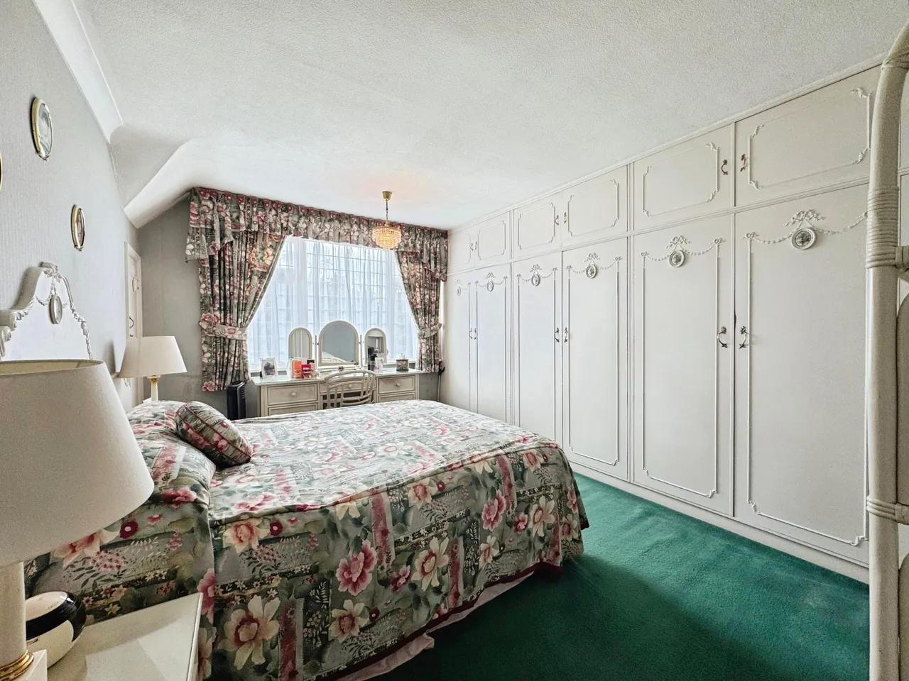Savoy Close, Edgware, HA8, photo 4