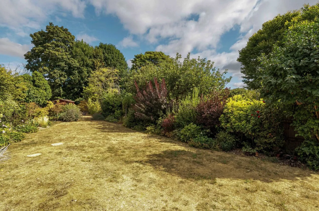 Wayside Road, Basingstoke, Hampshire, RG23 8BH, photo 21