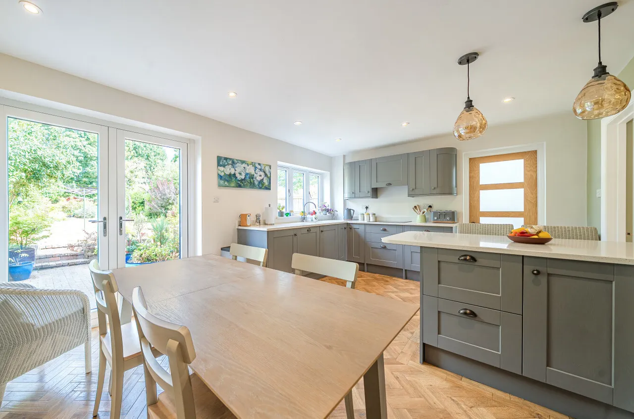 Wayside Road, Basingstoke, Hampshire, RG23 8BH, photo 5