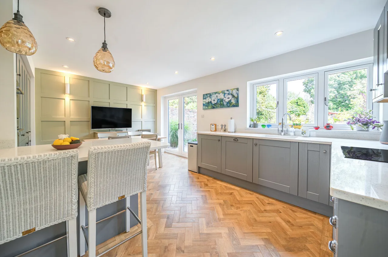 Wayside Road, Basingstoke, Hampshire, RG23 8BH, photo 6