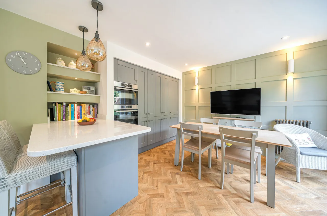 Wayside Road, Basingstoke, Hampshire, RG23 8BH, photo 4