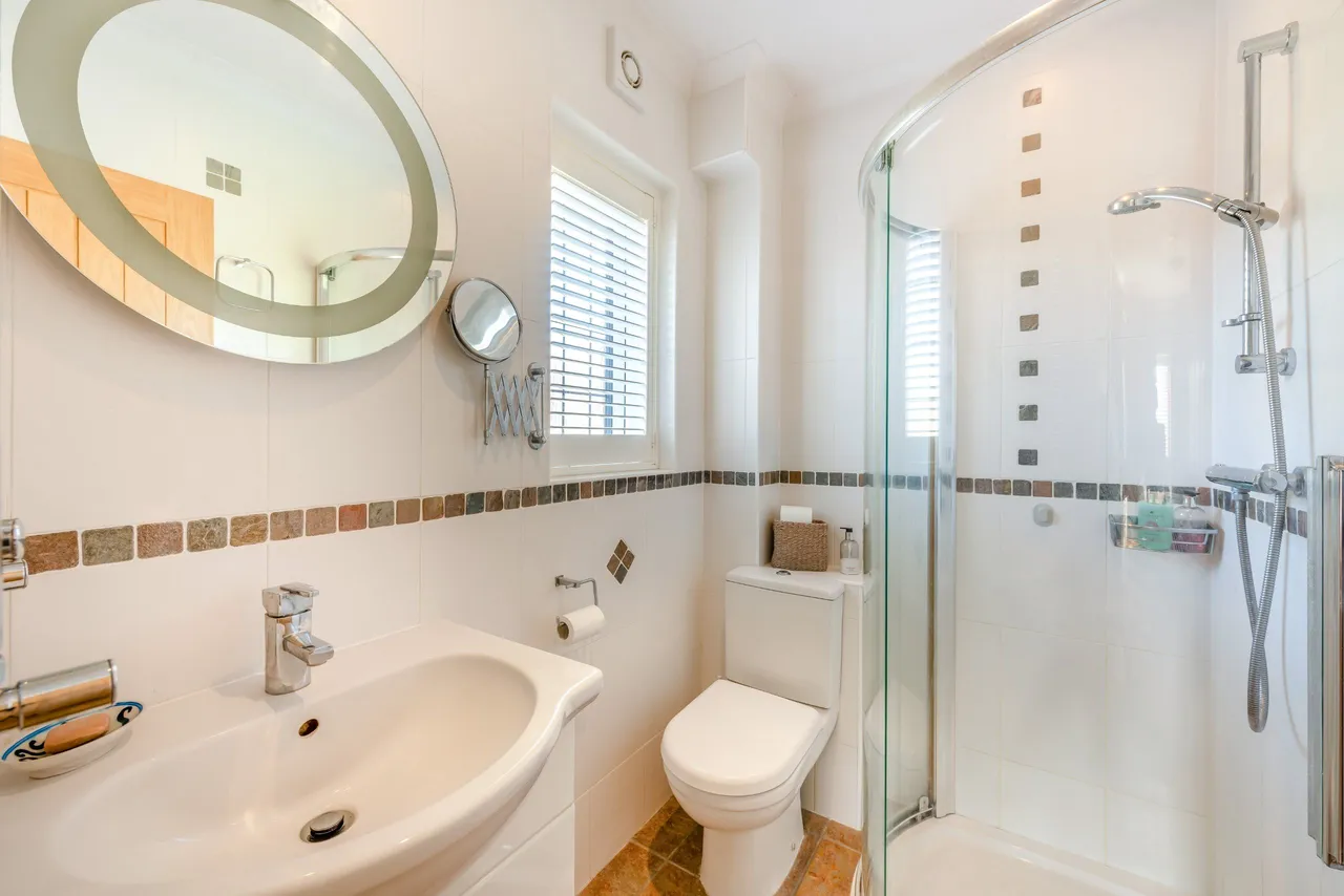 Tudor Close, Chichester, PO19, photo 12