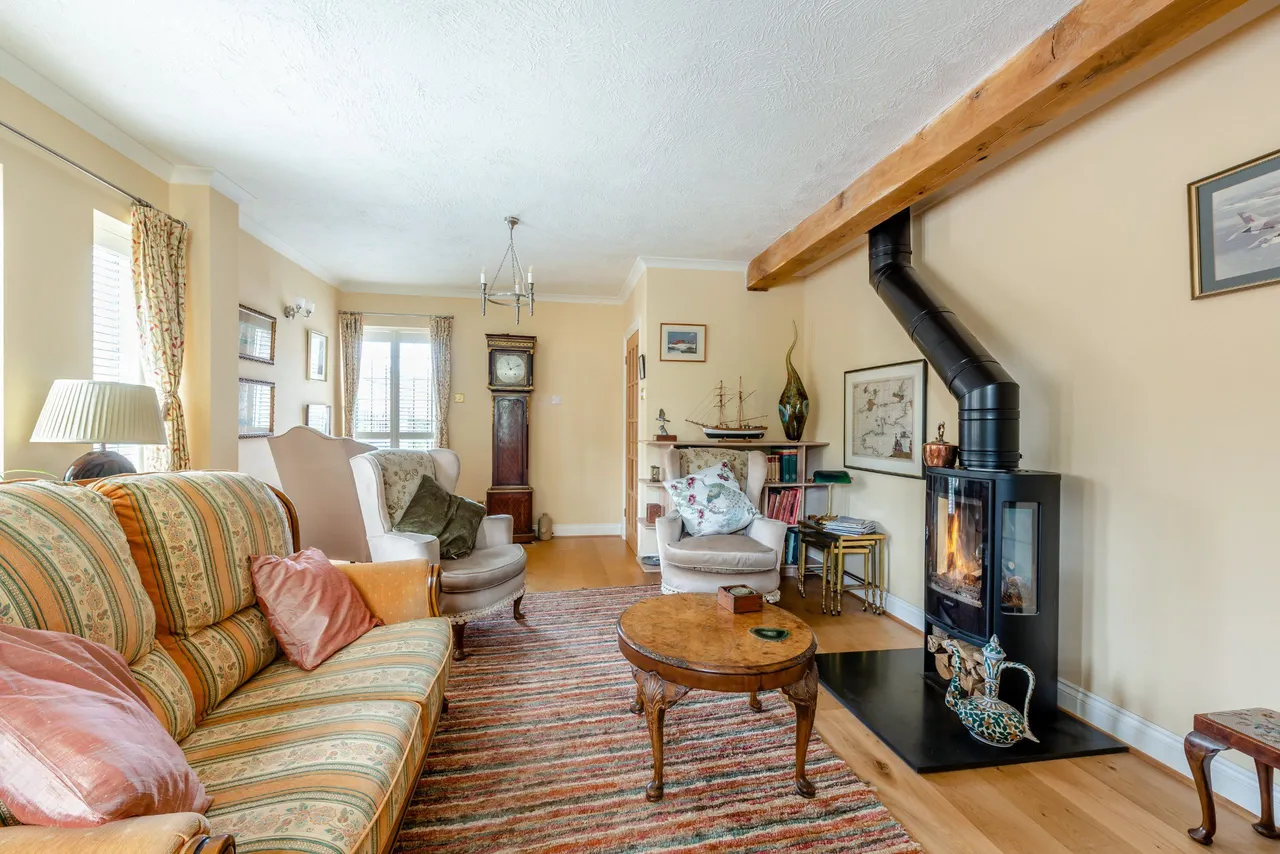 Tudor Close, Chichester, PO19, photo 5