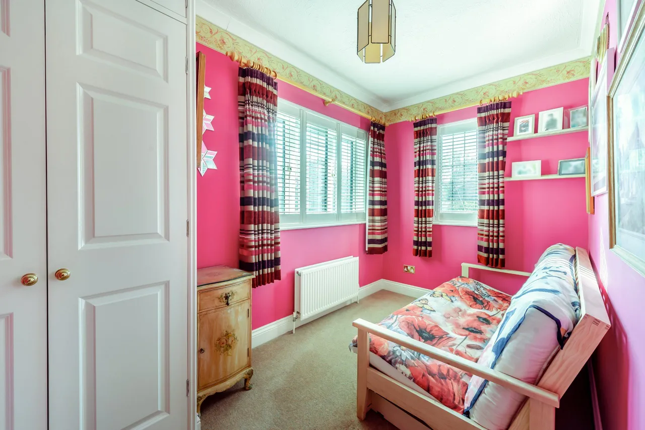 Tudor Close, Chichester, PO19, photo 11