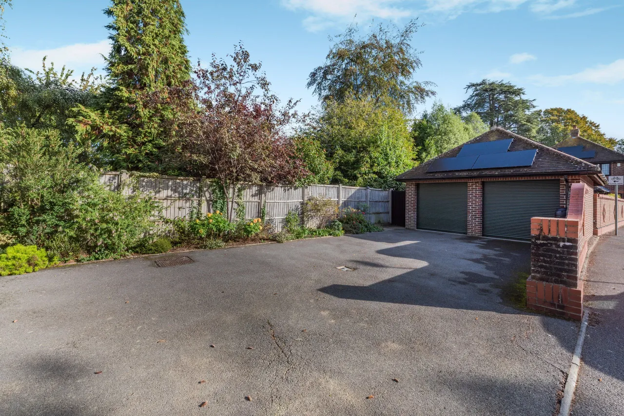 Tudor Close, Chichester, PO19, photo 15