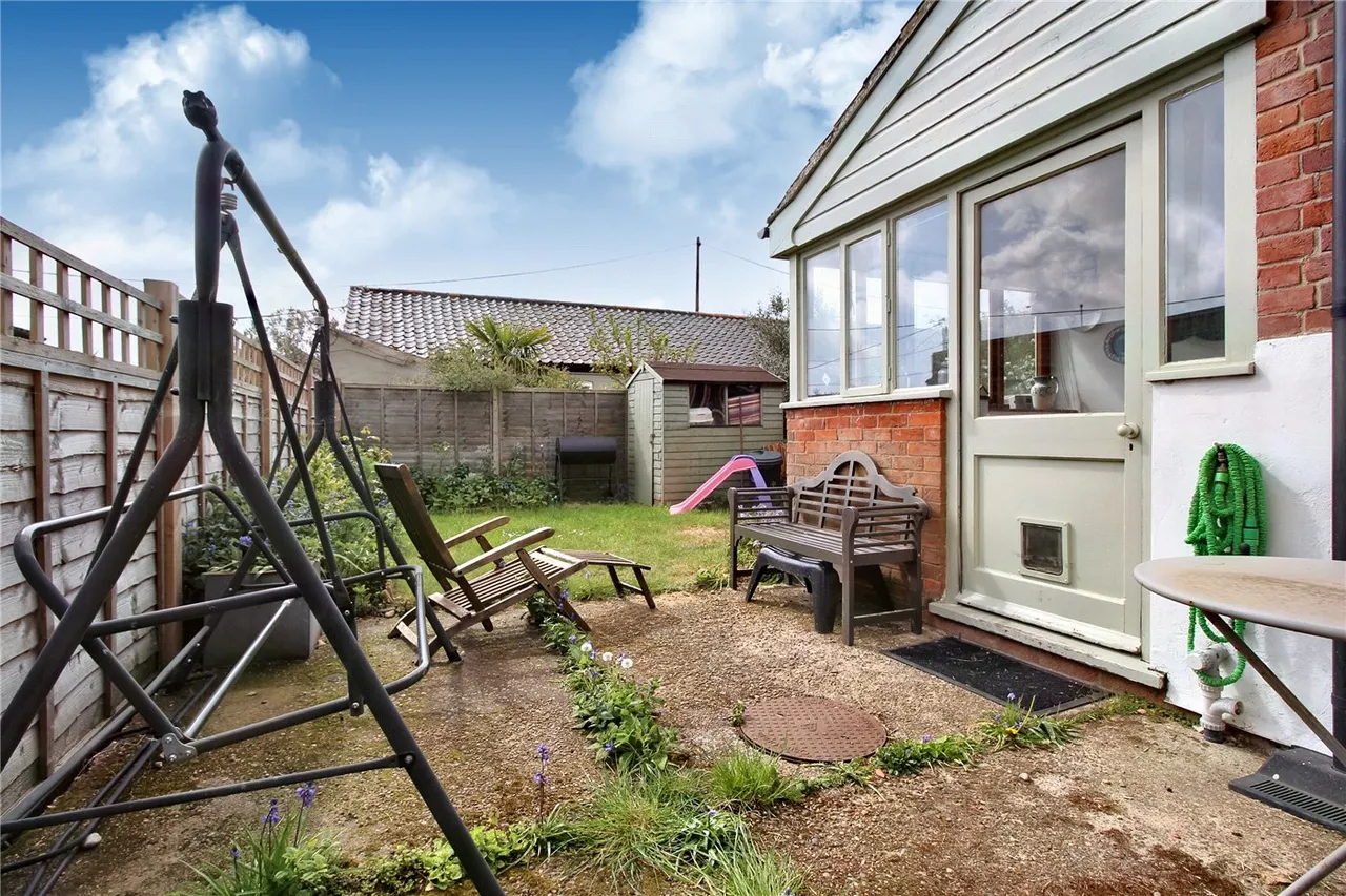 Hurn Crag Road, Reydon, Southwold, Suffolk, IP18, photo 2