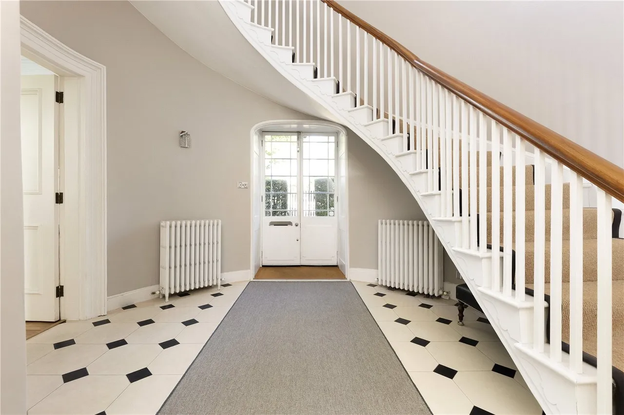 Point Pleasant, London, SW18, photo 2