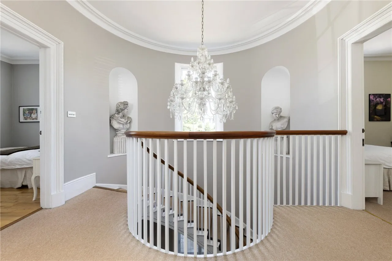 Point Pleasant, London, SW18, photo 12