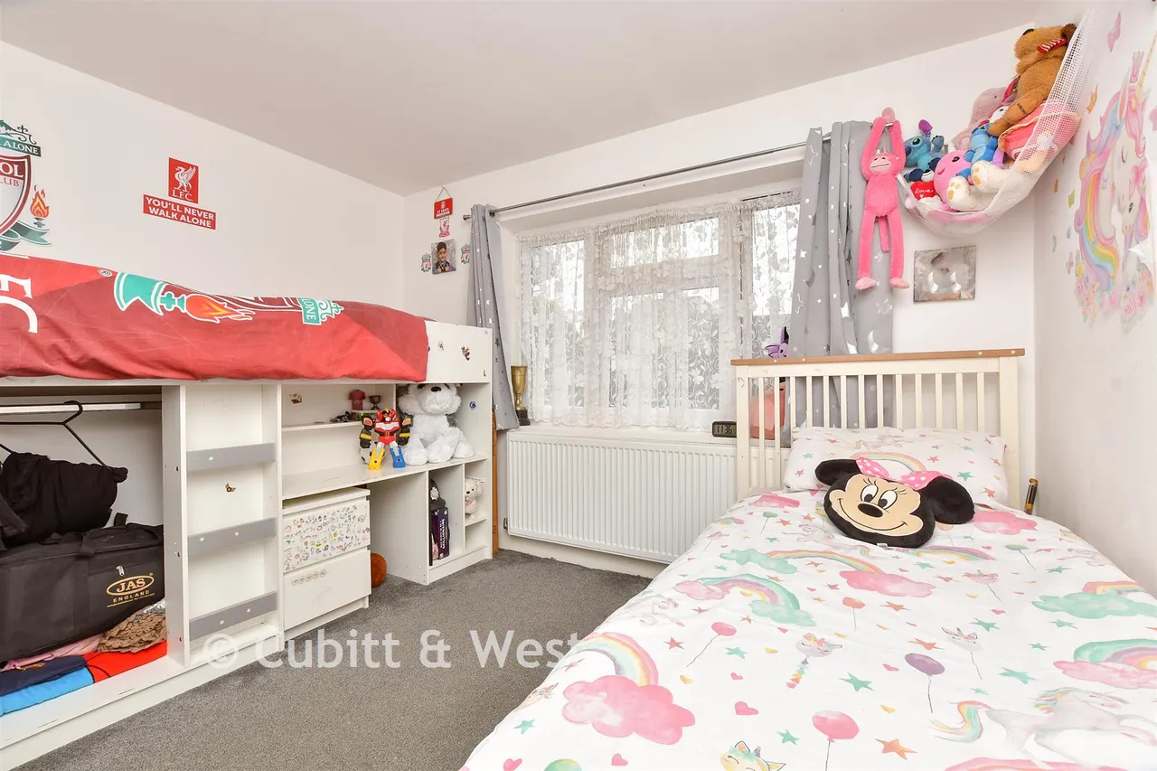 North Downs Road, New Addington, CR0, photo 8